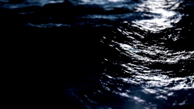 月光和海浪