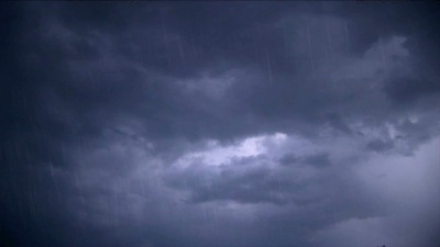 夜间雷暴