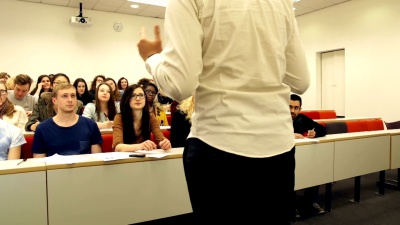Dolly  -学院讲师教授大学生