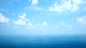 大海和天空的景观