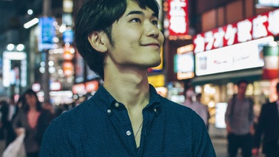 快乐的日本年轻人