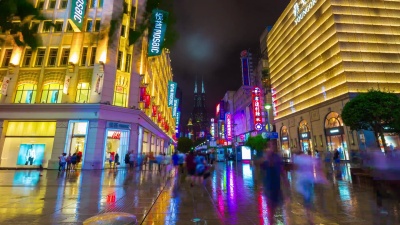 夜上海步行街南京路拥挤全景  timelapse China