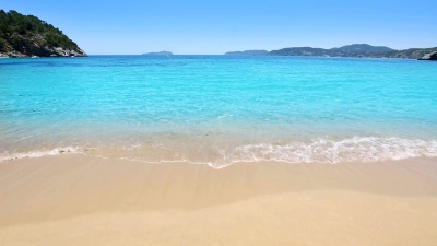 Ibiza Cala de Sant Vicent Caleta de San Vicente海滩绿松石水