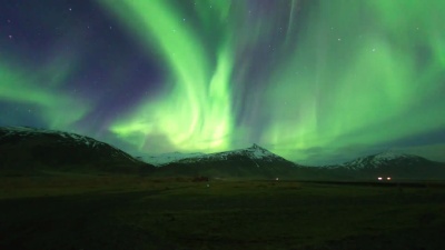北极光(Aurora Borealis)在冰岛的时间延迟