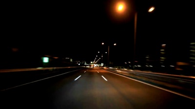 晚上开车