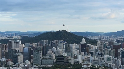 鸟瞰韩国首尔城市天际线