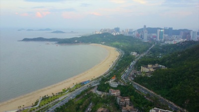 日落时分珠海城市风光著名的渔女纪念碑海湾空中俯瞰 中国