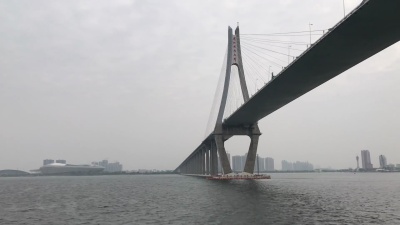 桥下