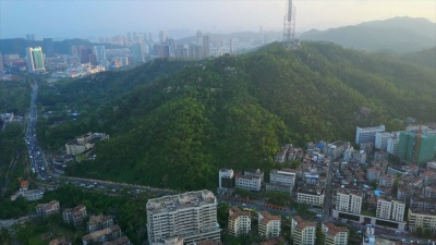 日落时间珠海城市风光著名的渔女纪念碑海滩湾航空全景 中国