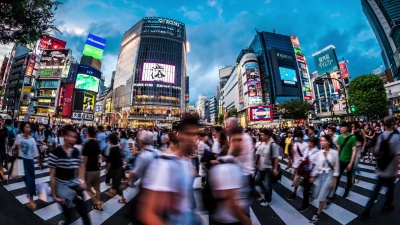 日本东京黄昏时涉谷渡口的T/L WS鱼眼视图