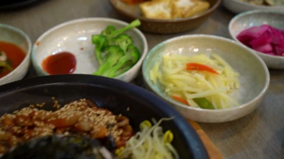 韩国传统食品(Bibimbap)