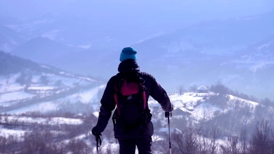 令人惊叹的山顶冬季景观