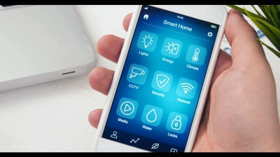 使用智能手机上的Smarthome应用程序打开家里的音乐系统