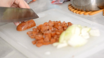 准备熟食材料