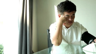   Dolly 结果血压使老人失败。