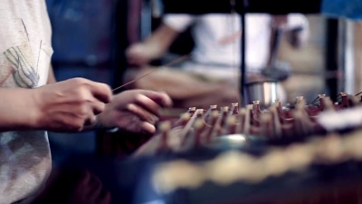 中国戏曲表演中的吹箫、扬琴