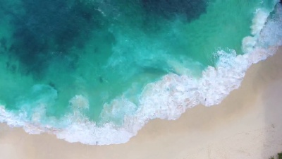 天堂海滩空中旅行