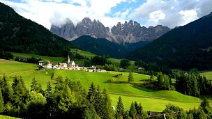 Santa Maddalena-Dolomites，意大利风景
