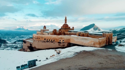 Ishak Pasha  ace-雪山Ararat-无人机拍摄