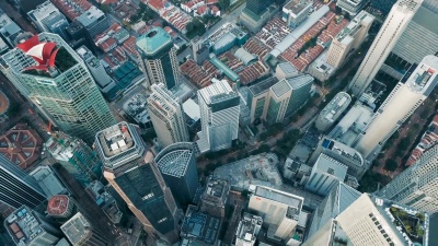 新加坡金融区屋顶建筑的鸟瞰图