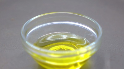 滴橄榄油