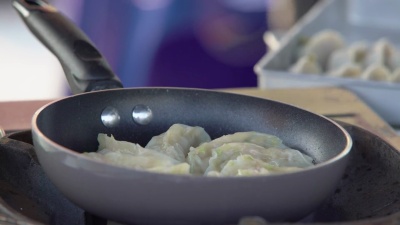烹调饺子中国饺子街头小吃