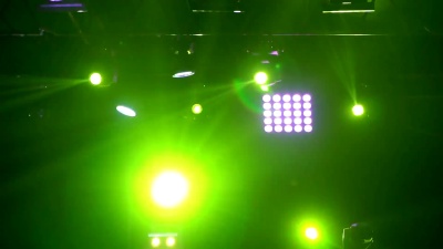 演唱会灯光秀。