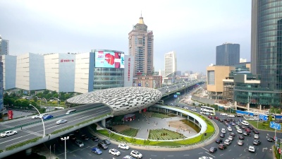 上海新站繁华路段及现代建筑延时 
