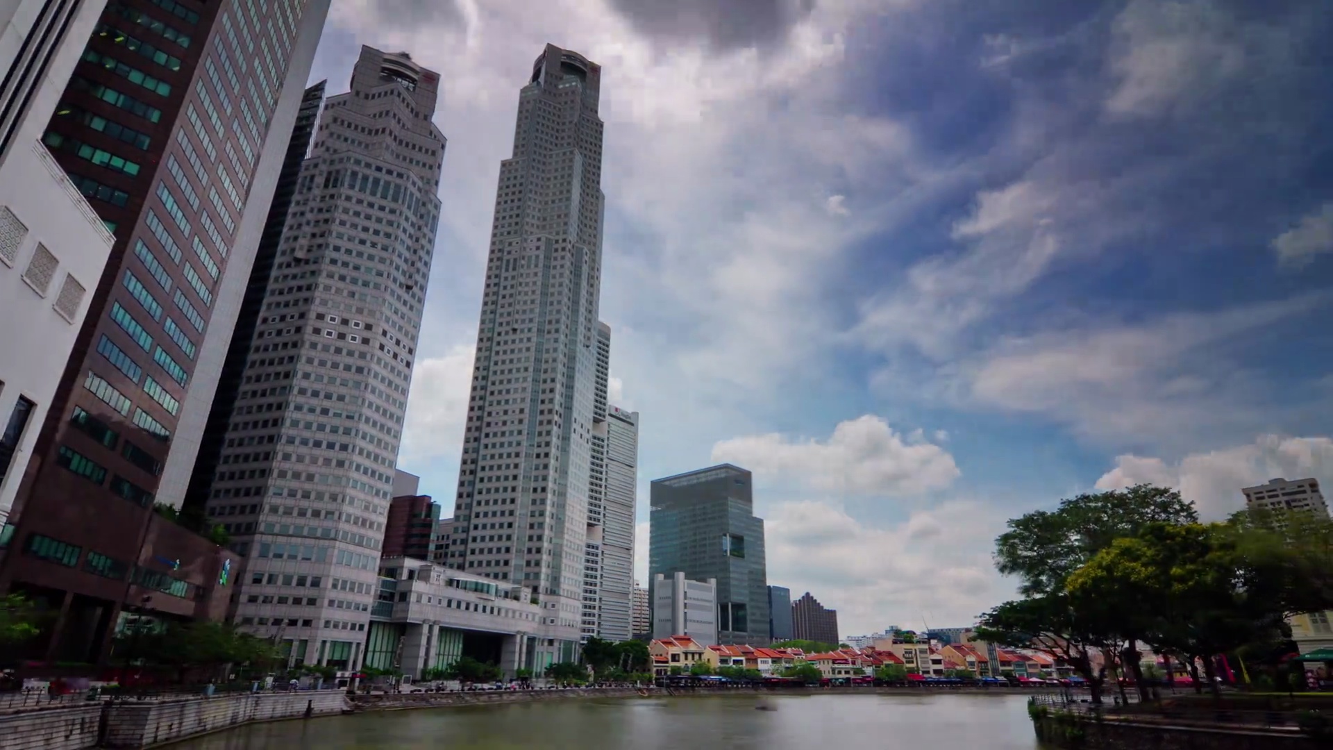 阳光灿烂的一天新加坡城市船坞市中心河边全景 延时摄影