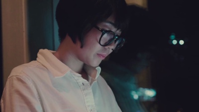 亚洲妇女工作到很晚