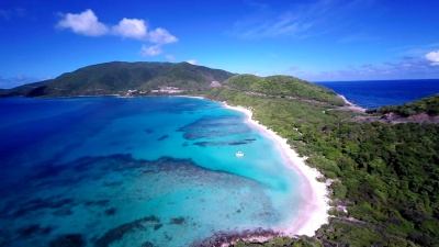 Savannah Bay，Virgin Gorda，British Virgin Islands的航空视频