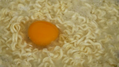  锅煮面条