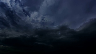 晚上雷雨云闪电。  Timelapse Loop。