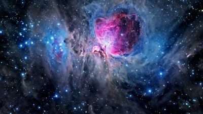 飞过猎户座星云。
