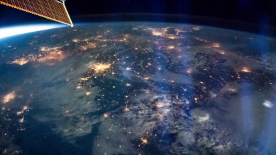 飞越地球。从国际空间站观看。超高清延时。