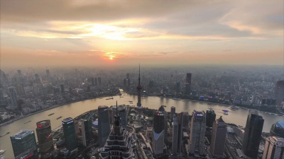 上海天际线和城市景观的日夜时差