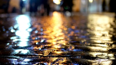 沥青雨人夜