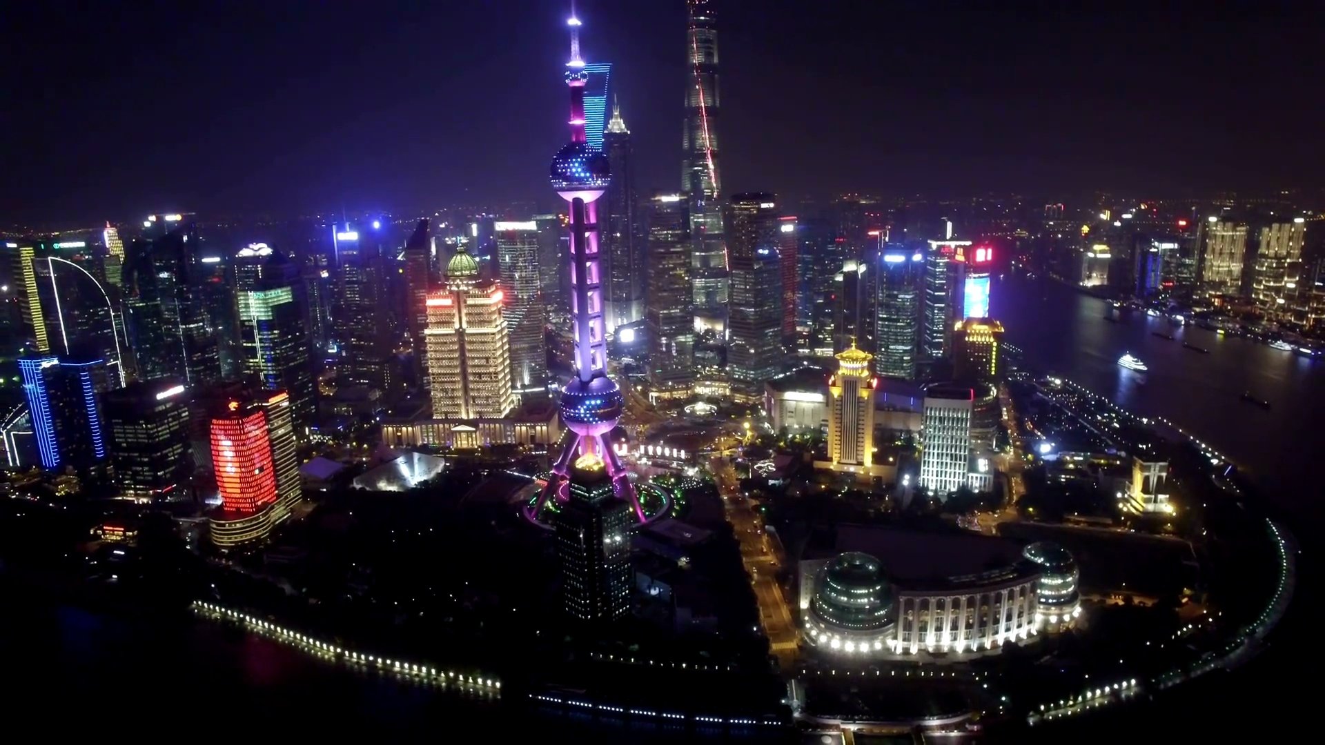 空中拍摄上海夜景和天际线，中国上海