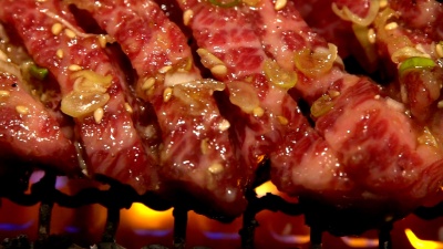  慢动作 牛肉烧烤yakiniku