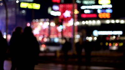 城市夜间行人