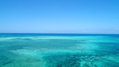 日本冲绳美丽的海景