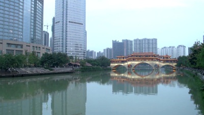 安顺大桥从白天到晚上的延时摄影