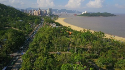 晴天珠海景山公园城市景观交通道路海滩空中全景 中国