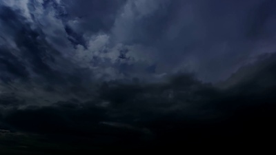 晚上雷雨云闪电。  Timelapse Loop。