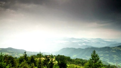 雨过河