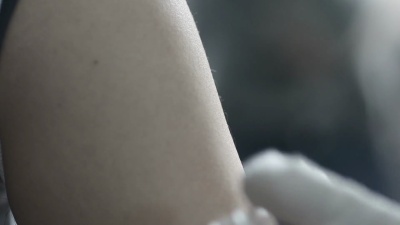   注射疫苗，特写镜头