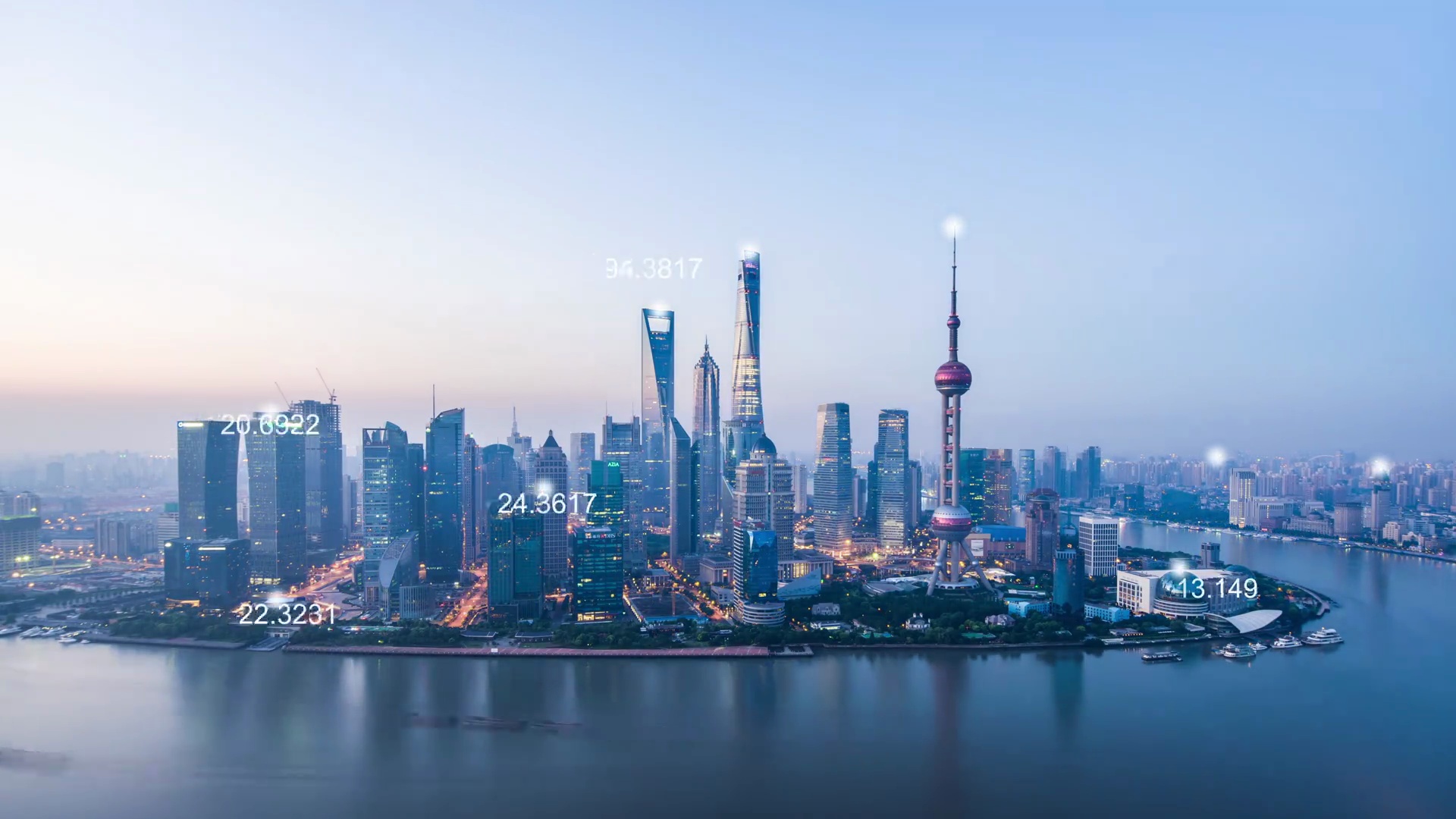 黄昏时分的智能城市中的现代建筑。时间间隔