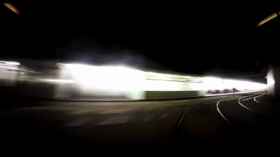维也纳地下列车沿途行驶的 质量长镜头