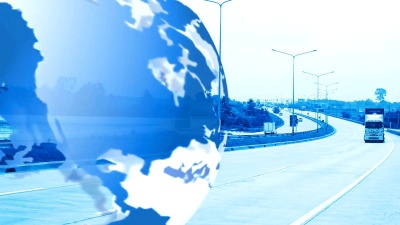 卡车在公路上行驶，公路上驾驶，运输物流概念