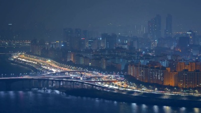 韩国首尔江南市夜间交通时间
